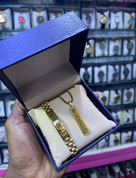 Ensemble bracelet et collier gravés