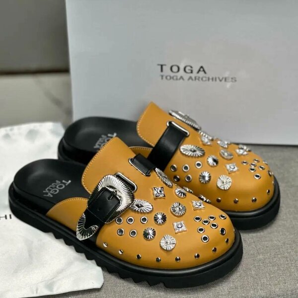 Mules en cuir ornés TOGA