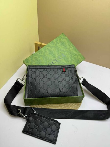 Sac à bandoulière tendance pour homme et femme - Luxe