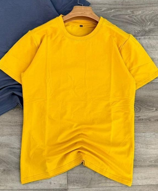 T-shirt jaune