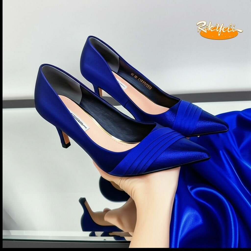 Escarpin à demi talon bleu