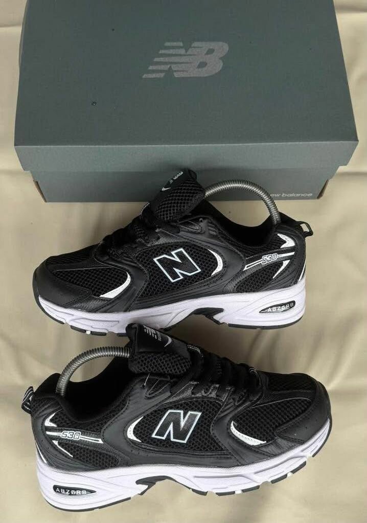 Chaussures  New Balance noir