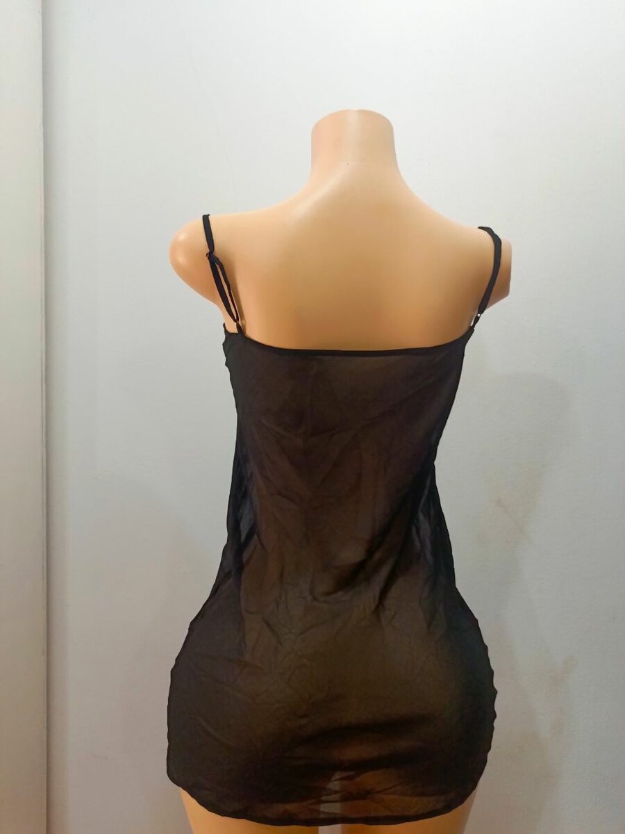Nuisette Noire Transparente Élégante