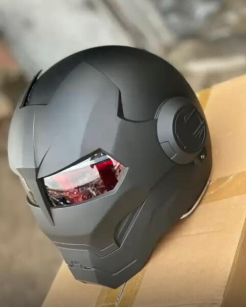Casque de moto intégral