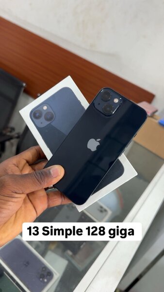 iPhone 13 Simple