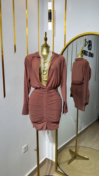 Robe élégante à nouer