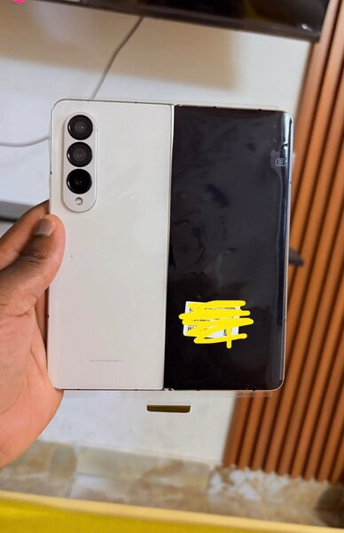 Samsung Galaxy Z Fold4