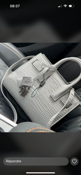 Sac à main crocodile élégant