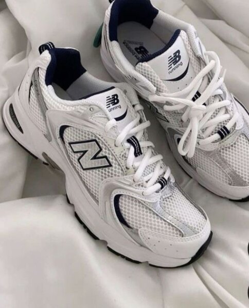 NEW BALANCE 530