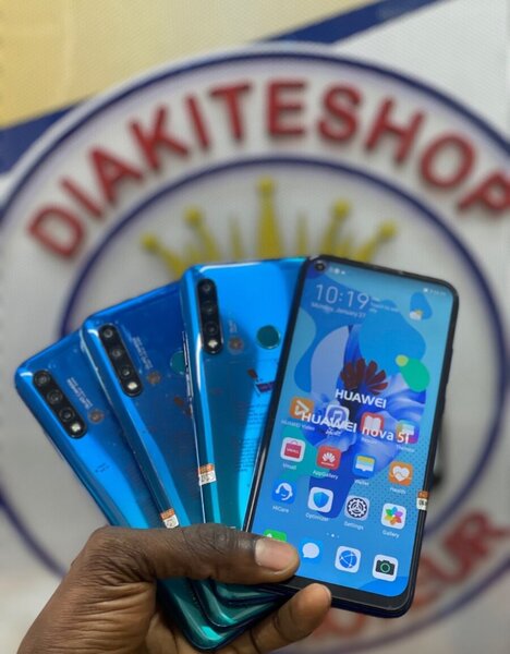 Huawei Nova 5i (128Gb/6Ram)