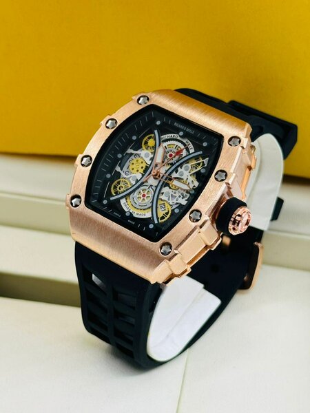 Montre squelette luxe