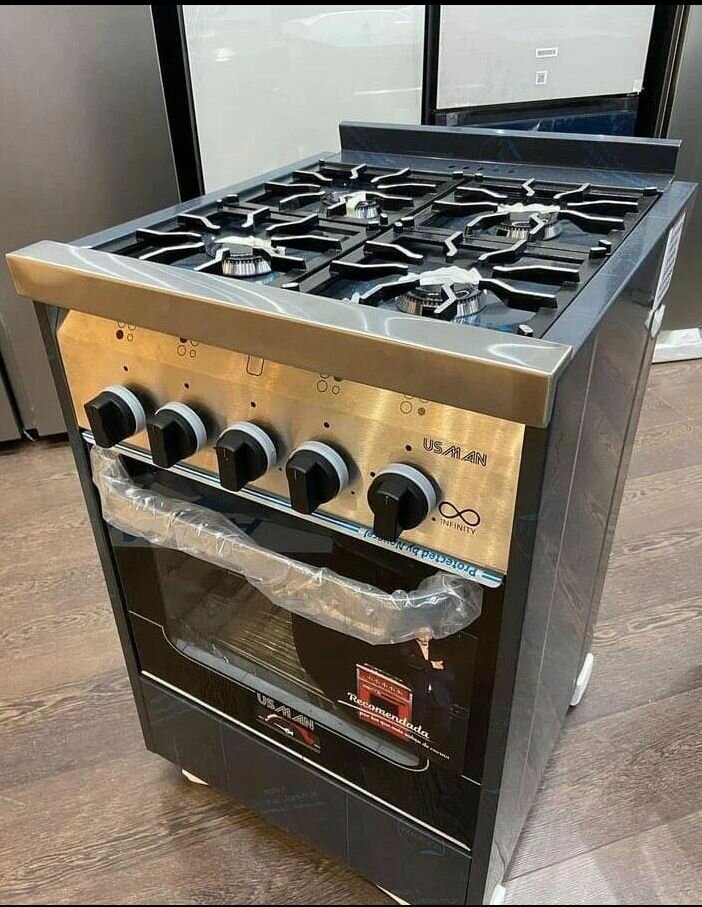 4 Burner Gas Cooker