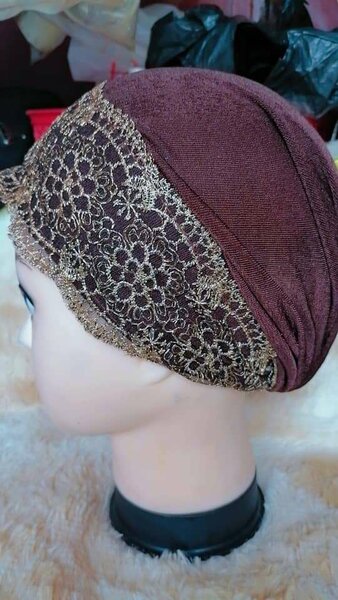 Turban élégant en dentelle