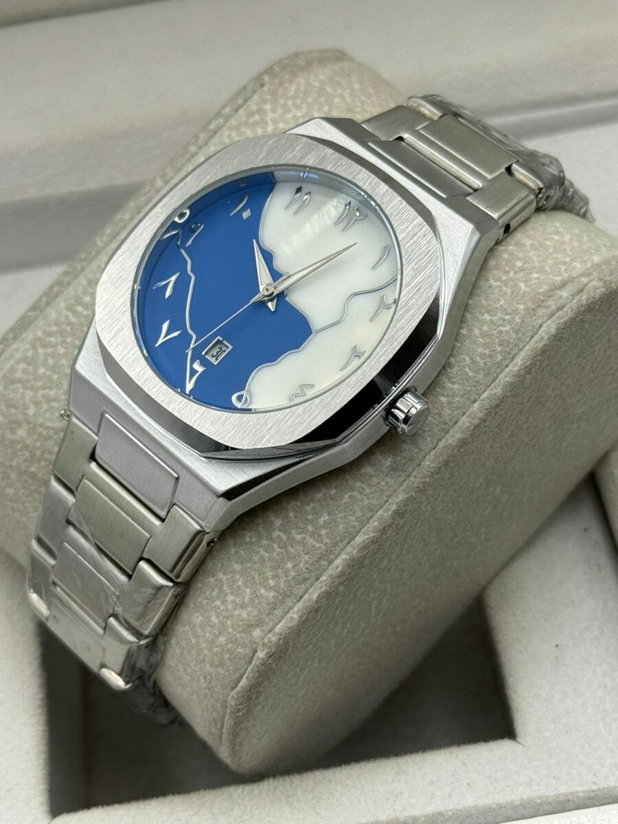 Montre élégante en acier inoxydable