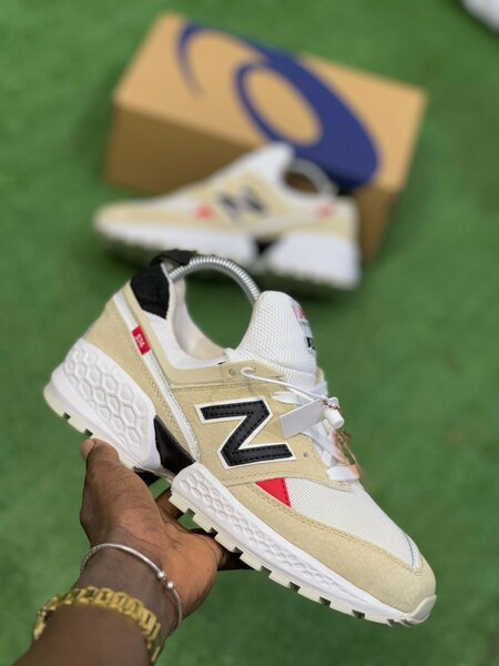 New Balance 574