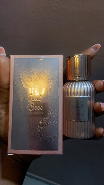 Parfum féminin élégant Qissa