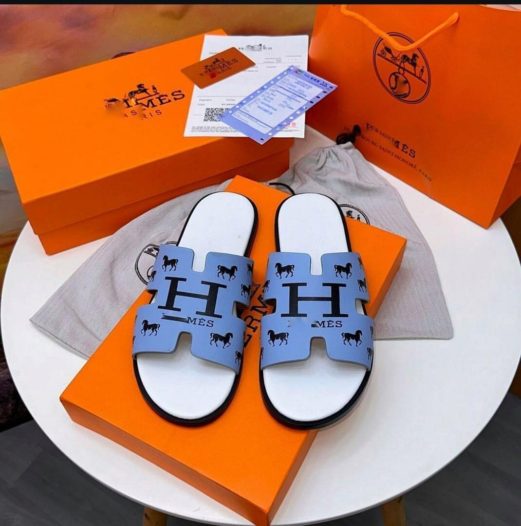H Slippers