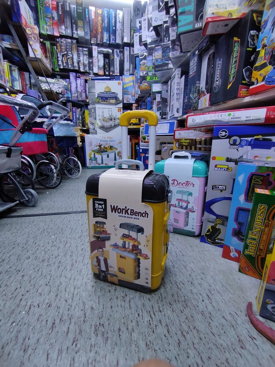 Чемоданы разных видов для девочек и мальчиков