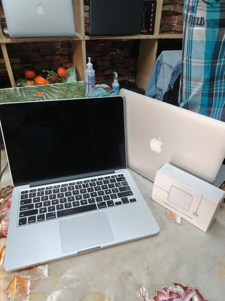 Macbook pro i7  sac et pod kdo