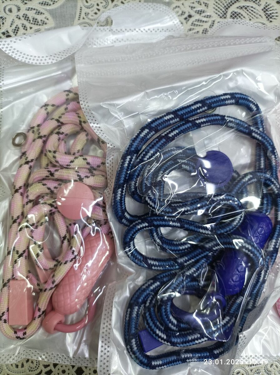 Шнурки разные