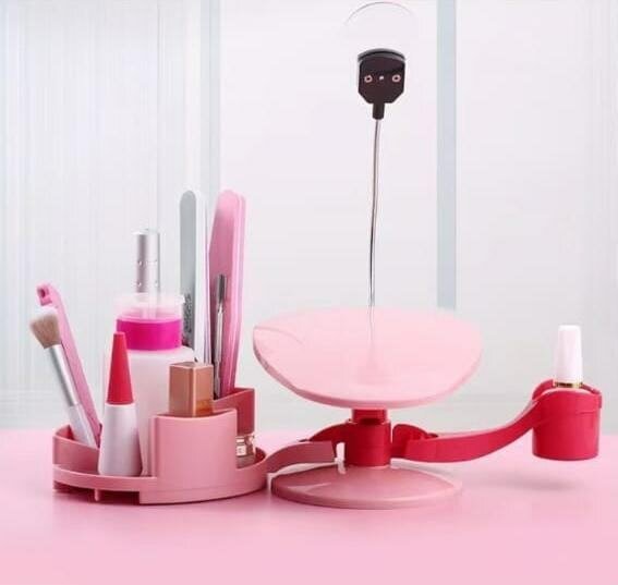 Table de manicure ensemble.