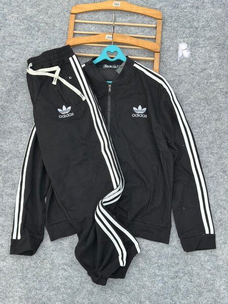 Survêtement sport Adidas