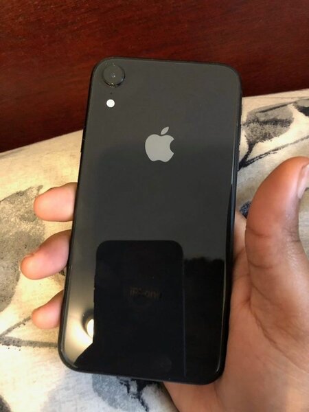 IPhone Xr 64gig