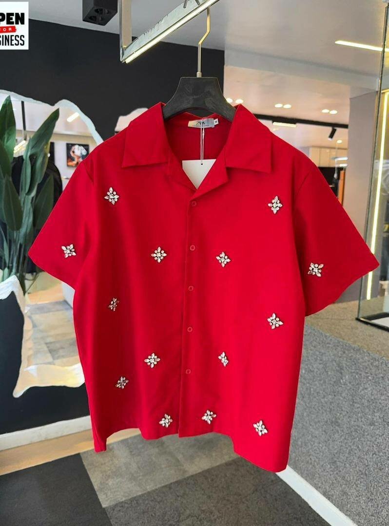 Chemise à manches courtes brodée