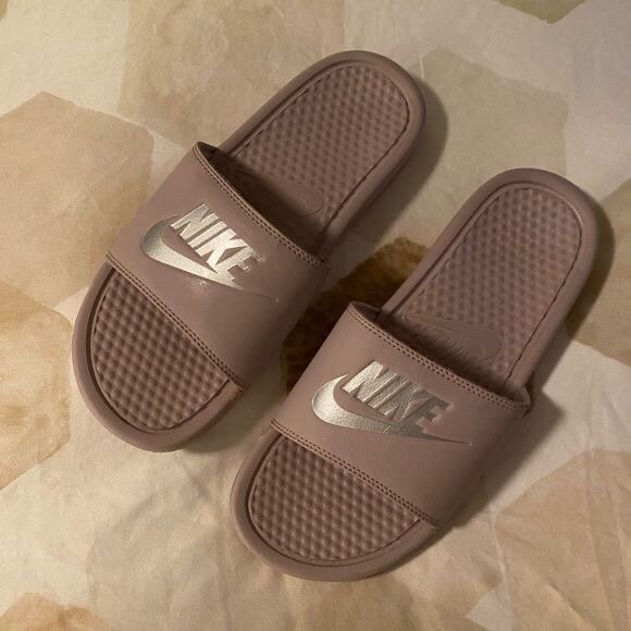 Mules Nike Benassi JDI