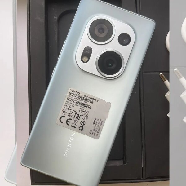 Smartphone Tecno Phantom