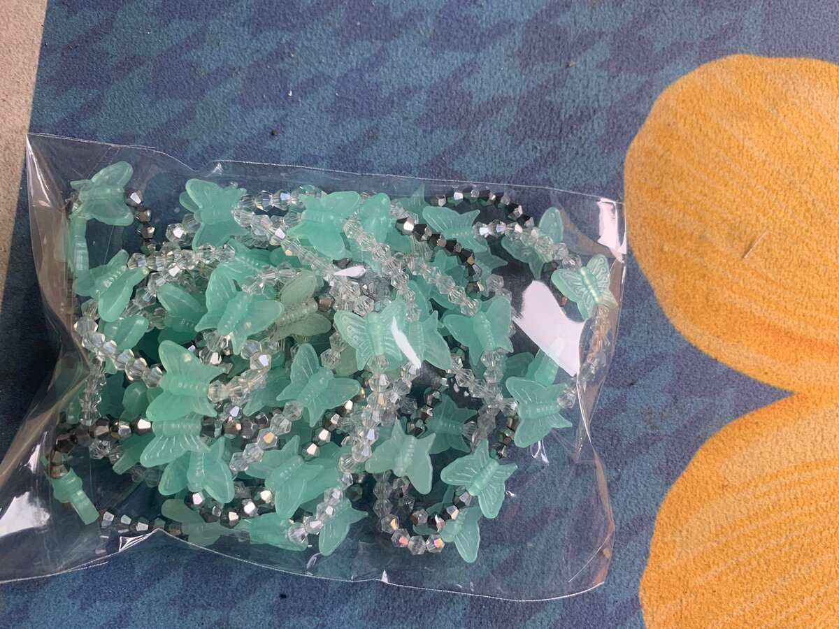 Perles artisanales baya