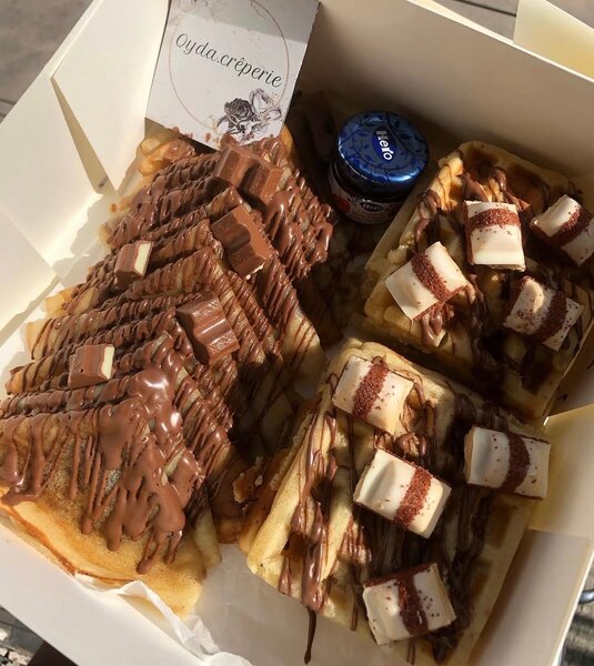 GAUFRES ET CRÊPES AU NUTELLA