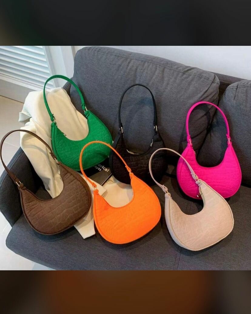 Sacs à main colorés modernes