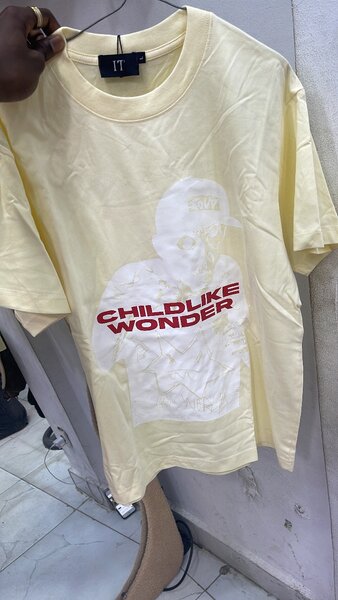 T-shirts colorés graphiques