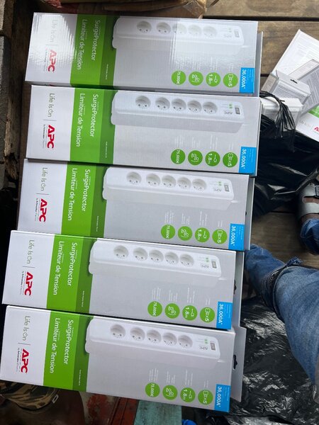 Multiprise APC 5 Trous