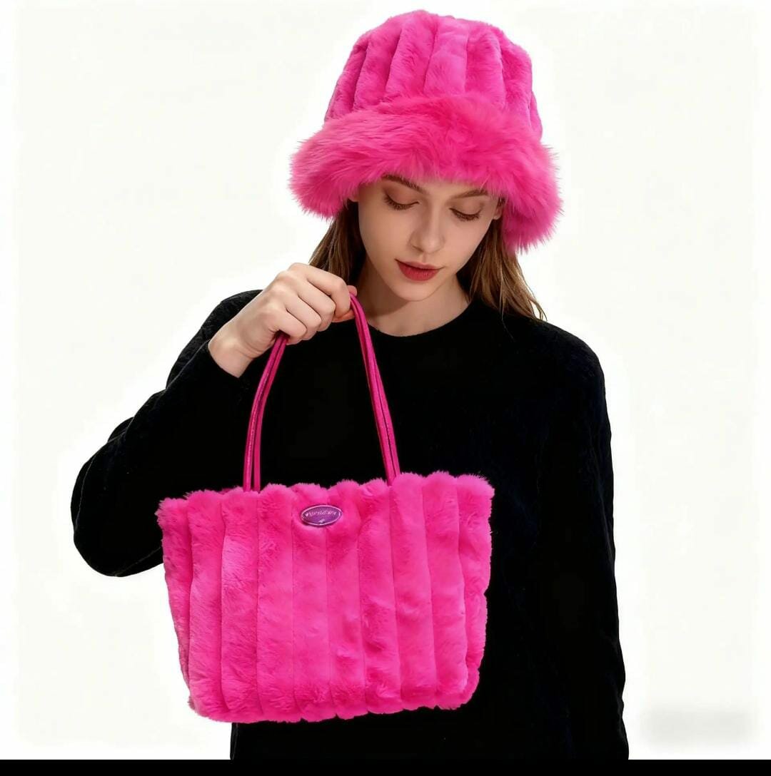 Sac fourrure luxe + chapeau