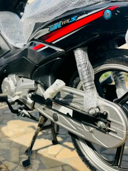 Nouveau moto UM Daxian 115S noir