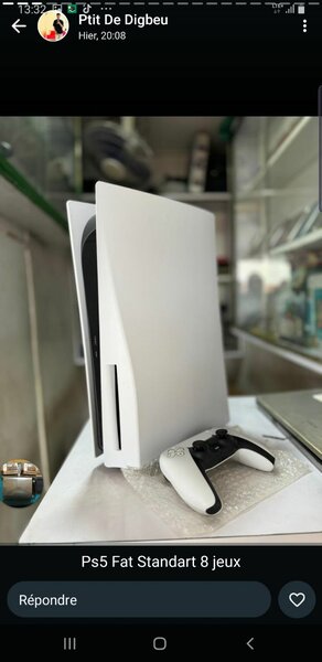 PS5 STANDARD QUASI NEUF AVEC 1CD