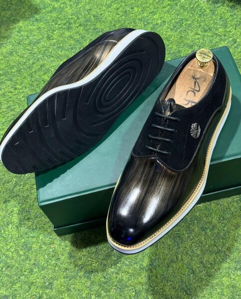 Chaussures habillées en cuir élégantes