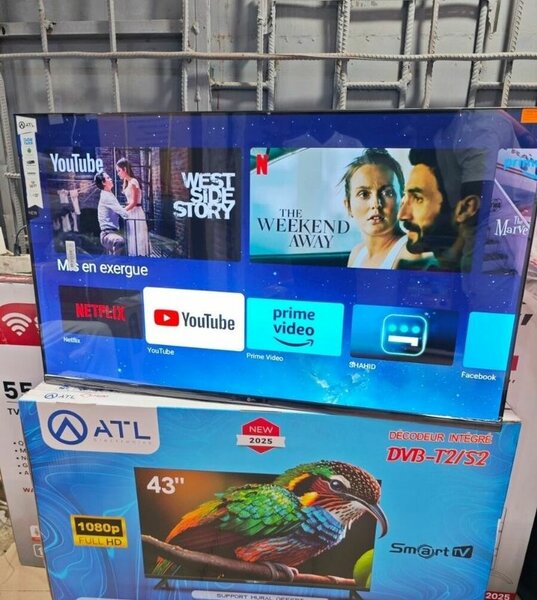 Téléviseur Smart TV 43 pouces Full HD