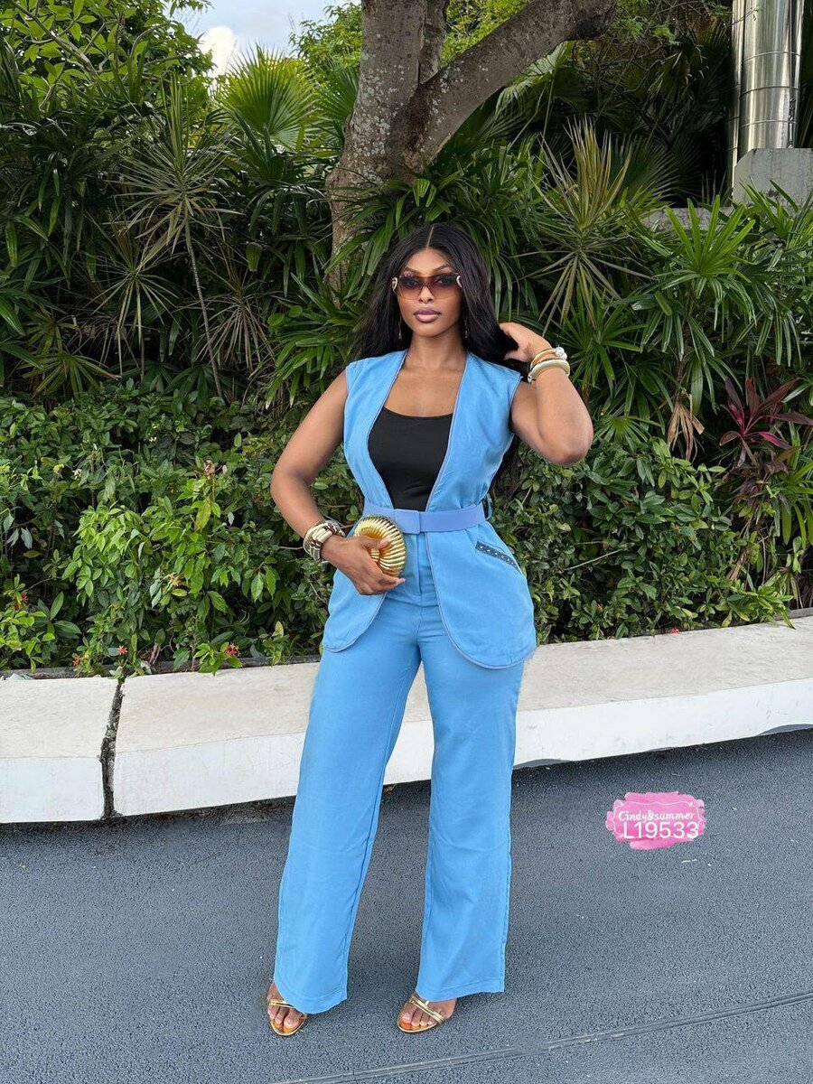 Combinaison chic pour femme