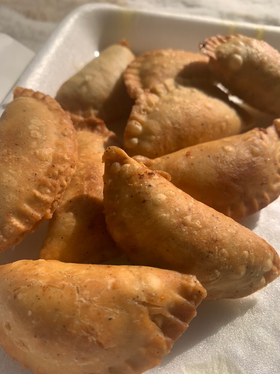 Pastels au fromage à la viande