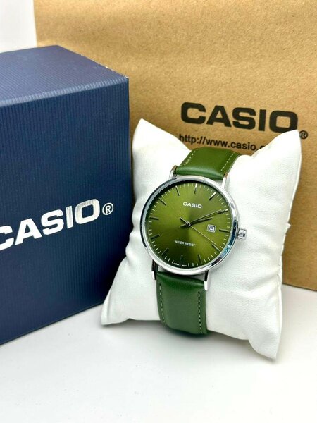 Montre Mixte Casio Élégante