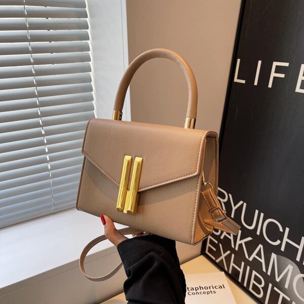 High quality, stylish women's bag beige