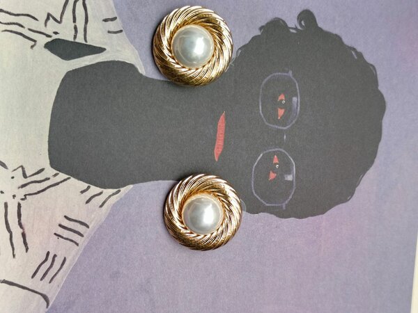 Boucles d'oreilles vintage perle dorée