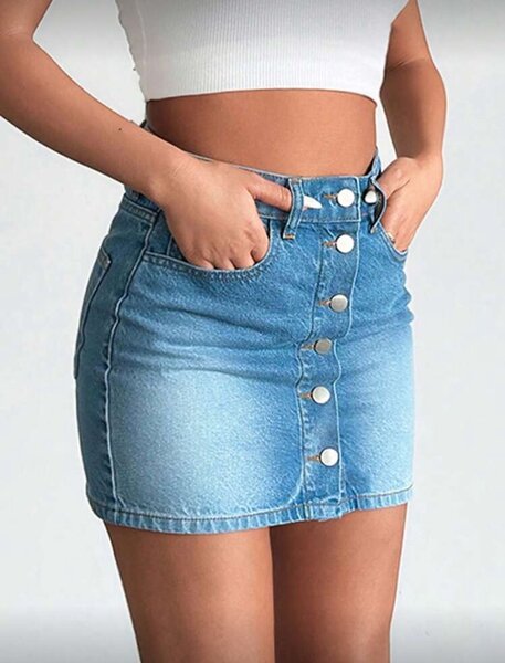 Jupe en jean et à volants