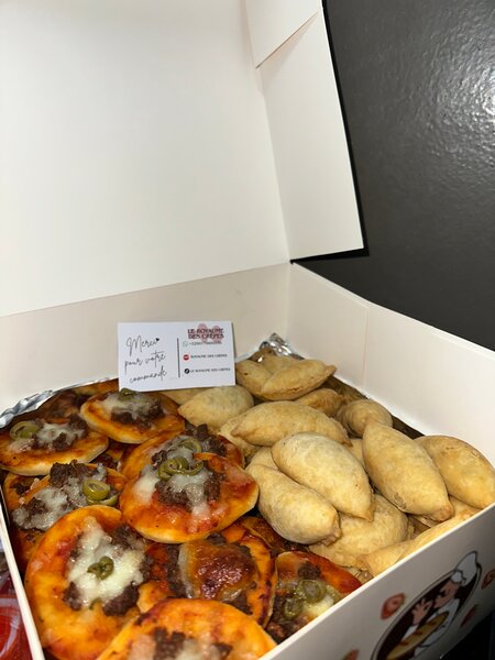 Boîte de Mini Pizzas & pastel