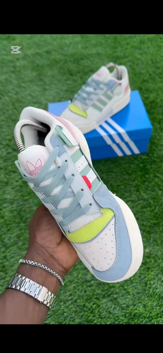 Chaussures élégantes en cuir verni