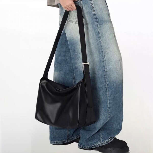 Sac en cuir noir élégant