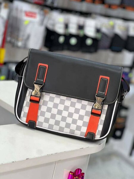 Sacoche à Bandoulière Élegante